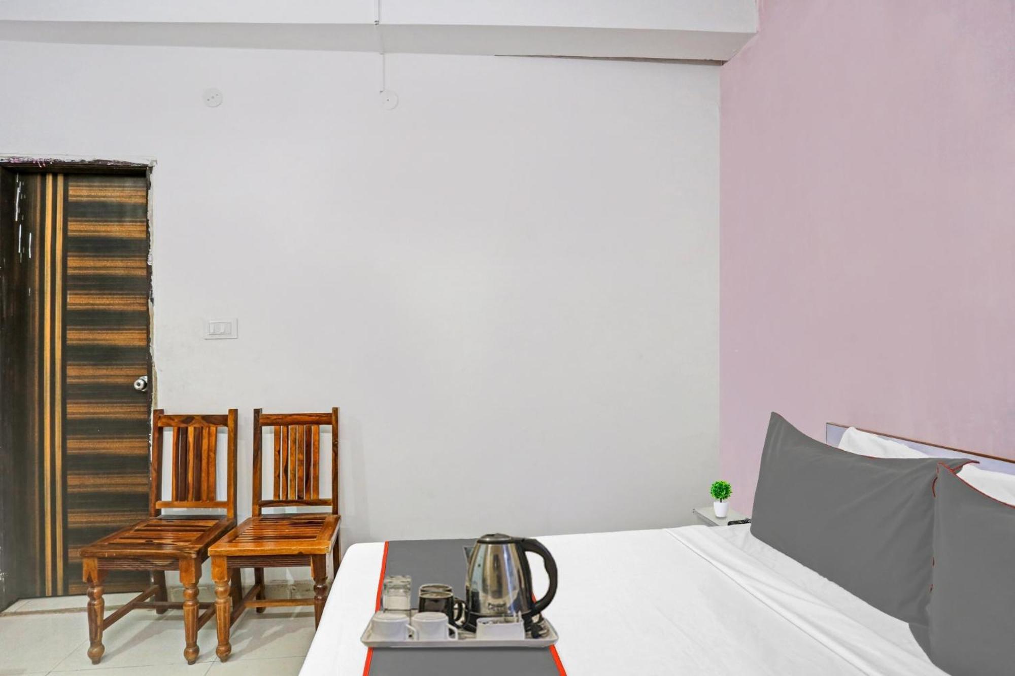 Hotel O Imperial Residency Near Dashrath Puri Metro Station New Delhi Buitenkant foto